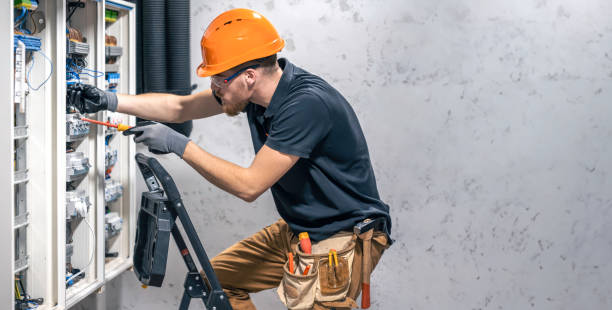  Pekin, IL Electrician Pros